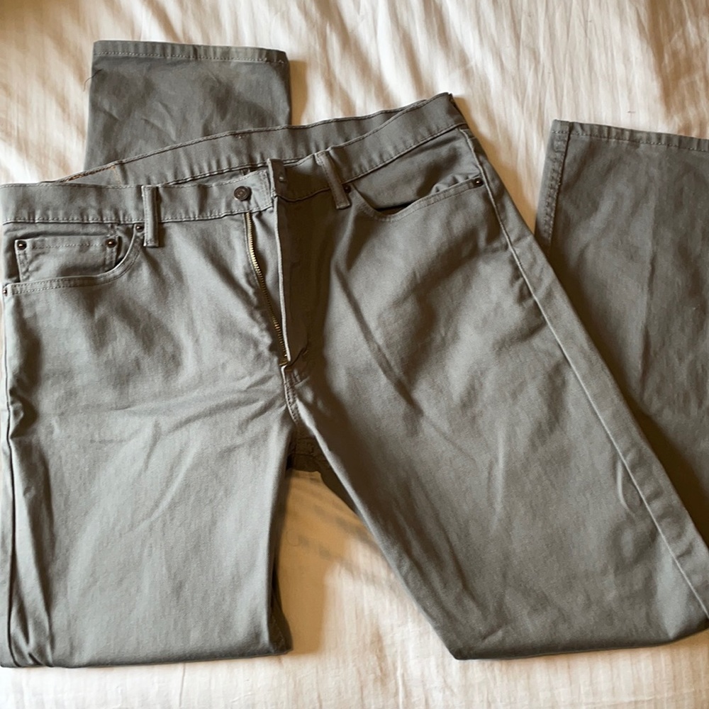 Men’s Levi jeans
